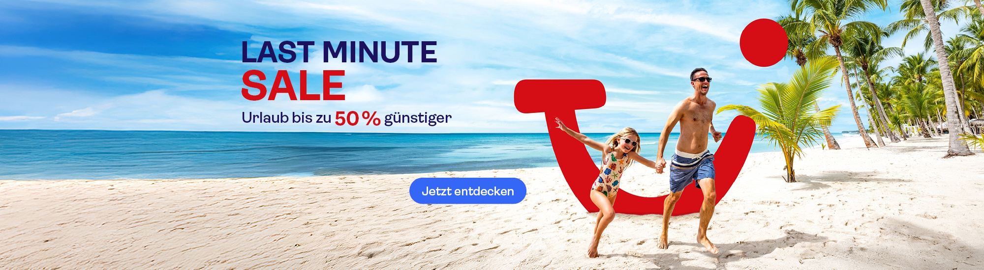 Ein Vater läuft lachend mit seiner kleinen Tochter über den von Palmen gesäumten Strand, vom Meer weg. Im Zentrum steht ein Smiley im warmen Licht.